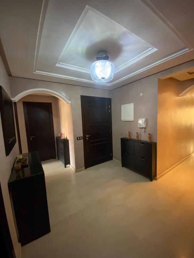 Stylish Gueliz Apartment With Beautiful Terrace Marrakesh Exteriör bild