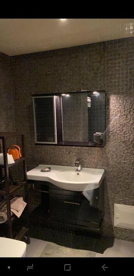 Stylish Gueliz Apartment With Beautiful Terrace Marrakesh Exteriör bild