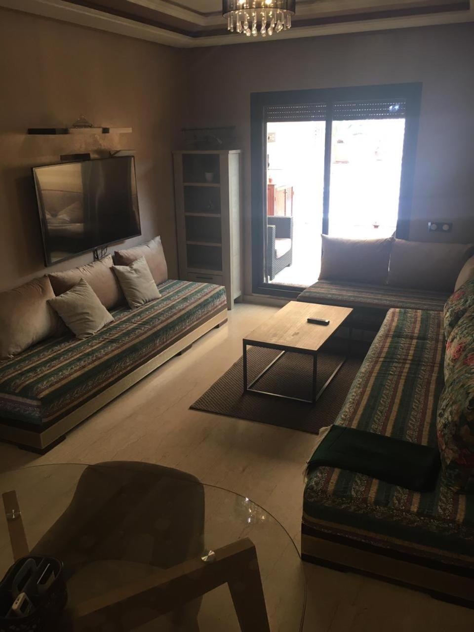 Stylish Gueliz Apartment With Beautiful Terrace Marrakesh Exteriör bild